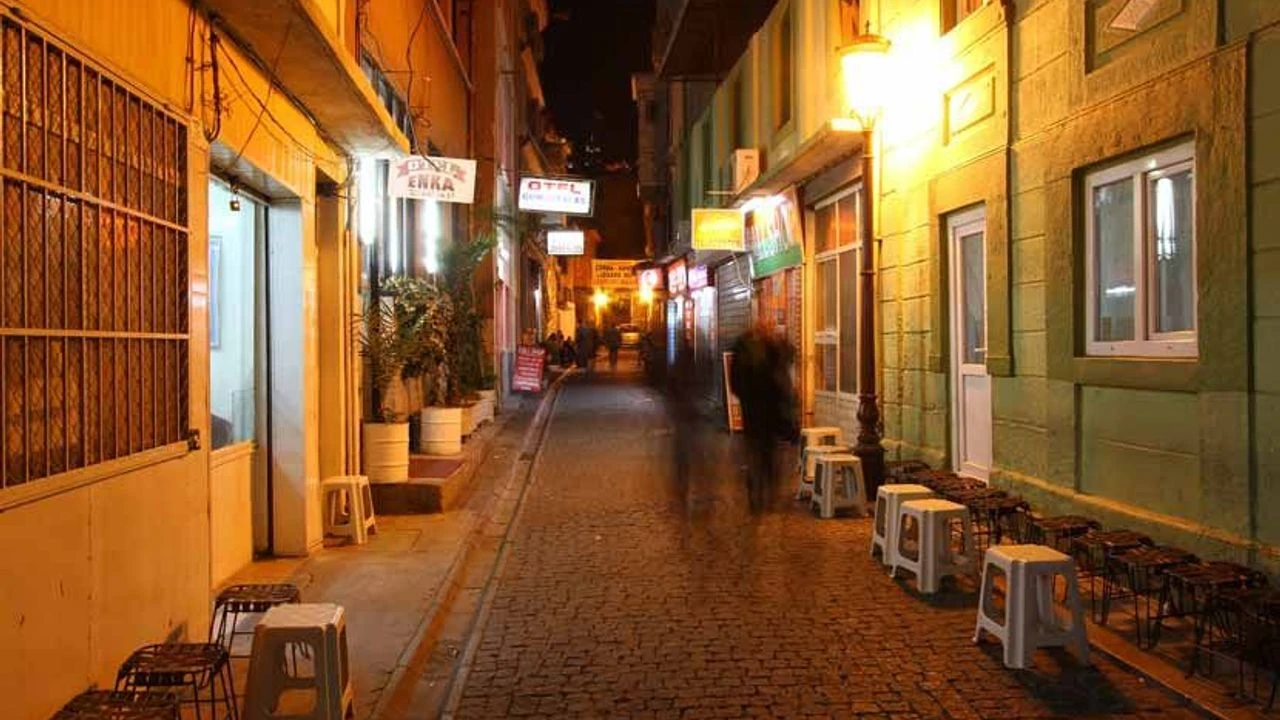 Yaşlıların otel odalarında yaşam savaşı: Survivor Basmane!