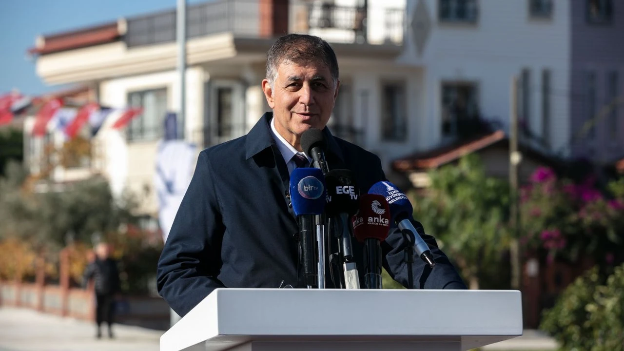 'Halka atılmış bir kazık' dedi ve ekledi: İZBAN ray bedeli mahkemelik