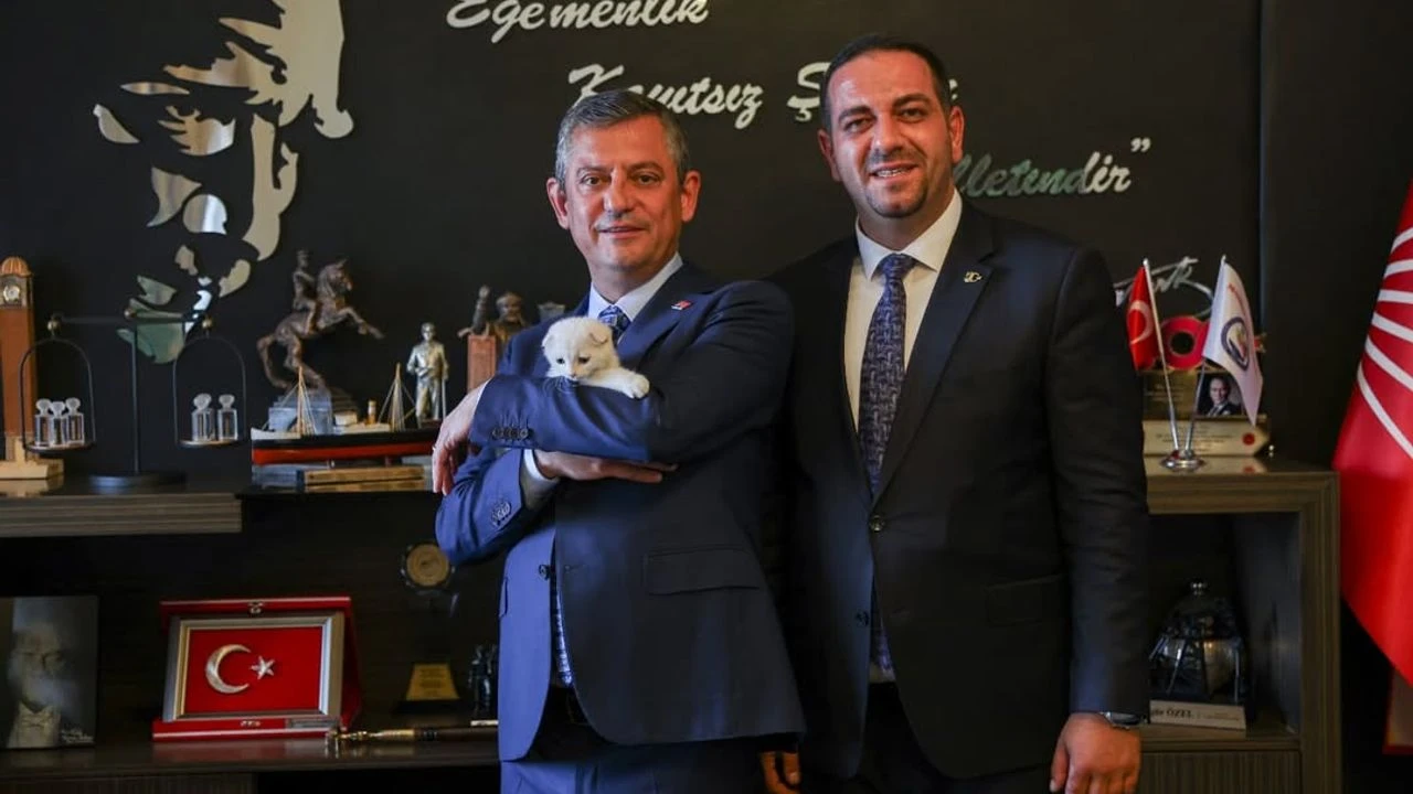 Belediye başkanının nikahına katılacak: Özgür Özel İzmir’e geliyor!