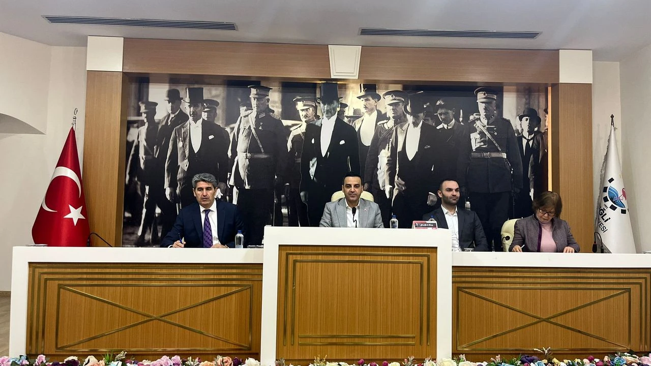 Çiğli Meclisi’nde Çamlıkent gerilimi: 'Niyet okumayı gördük'