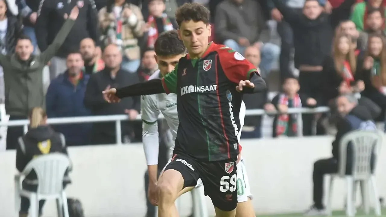 Karşıyaka'nın genç yıldızı Adem, Maribor yolcusu!