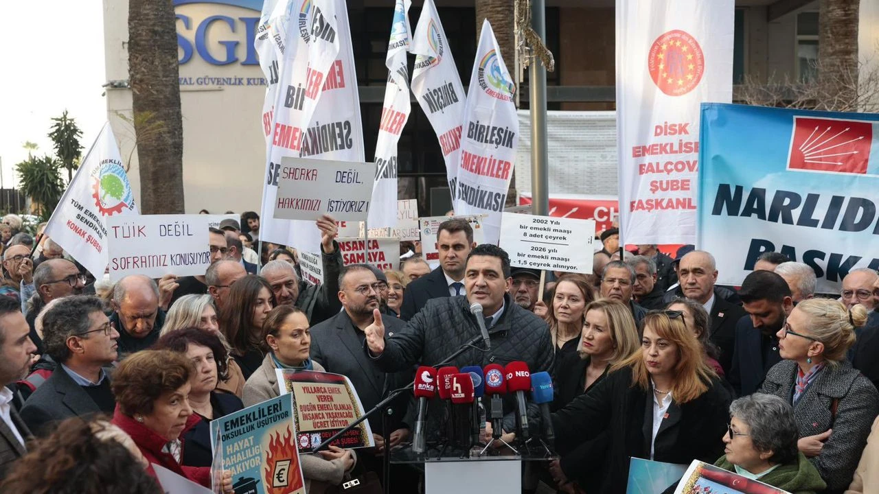 CHP İzmir’de emekliler için sokağa indi: İktidara erken seçim çağrısı!