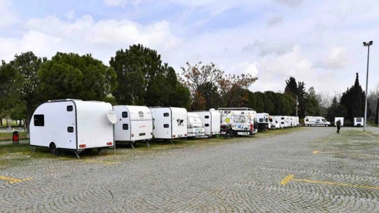 Meclis üyesinden 'karavan' isyanı: Park yeri bulamıyorum!