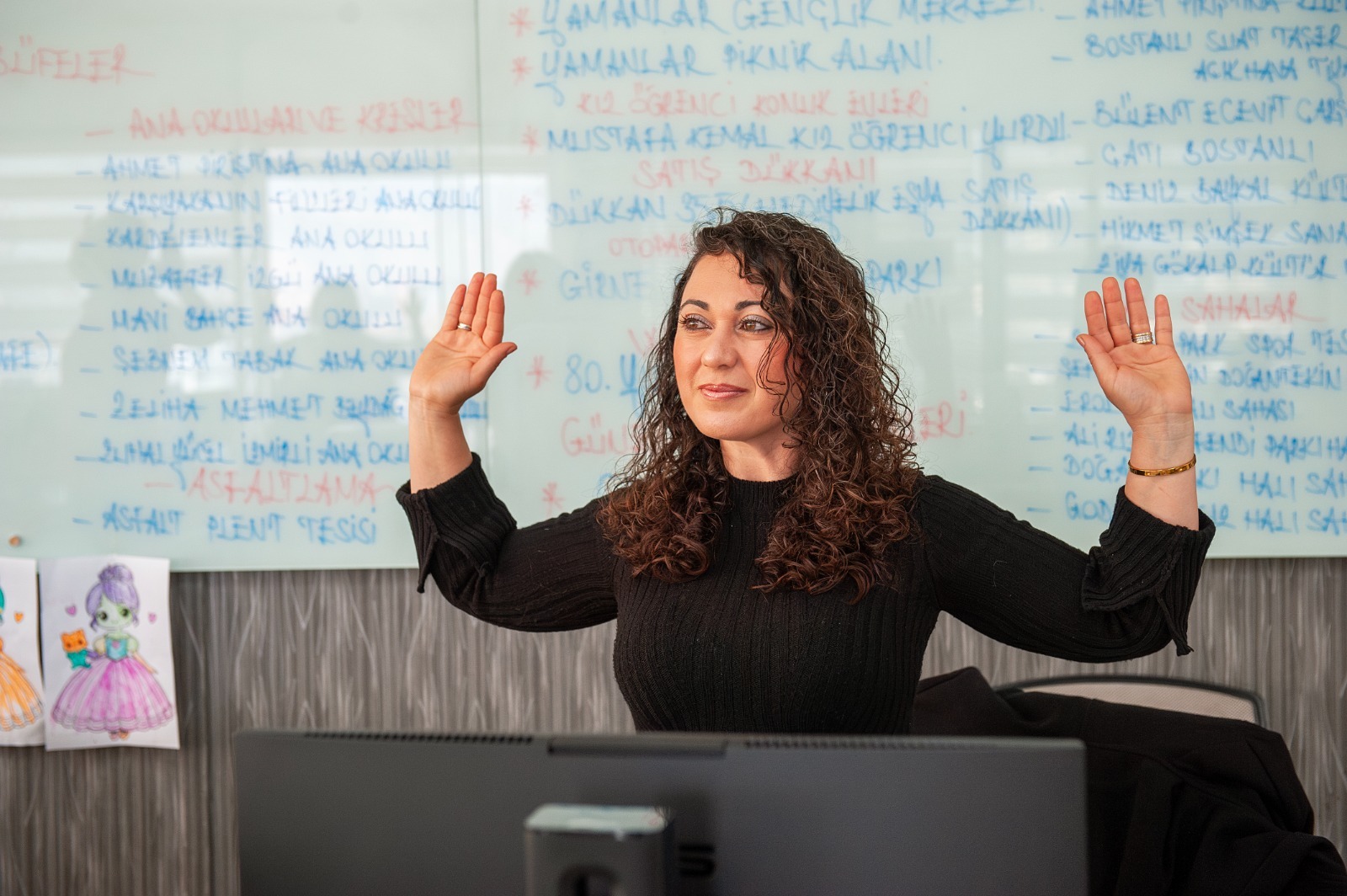 Karşıyaka Belediyesi’nde çalışanlar güne sporla başlıyor