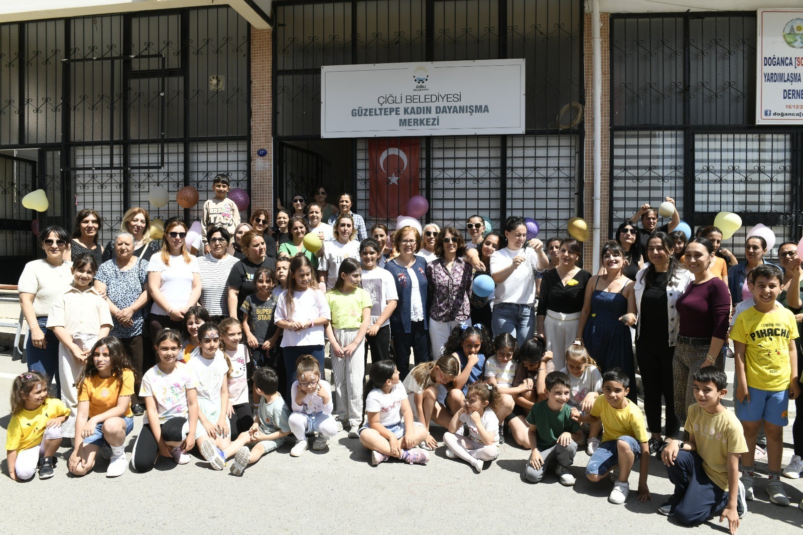 Çiğli Güzeltepe Kadın Dayanışma Merkezi’nde Yılsonu Şenliği