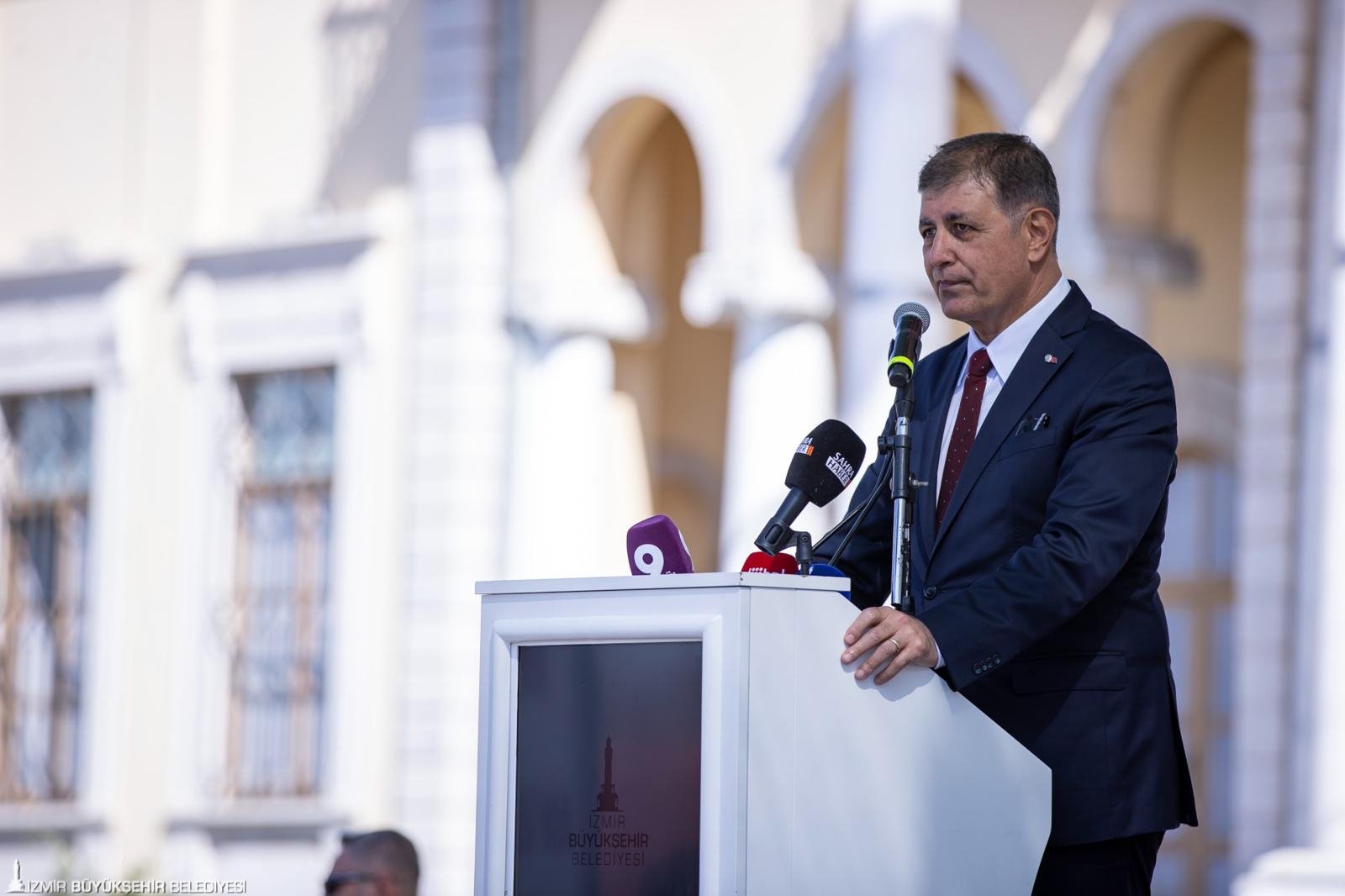 Cemil Tugay, CHP'den istifa etti!