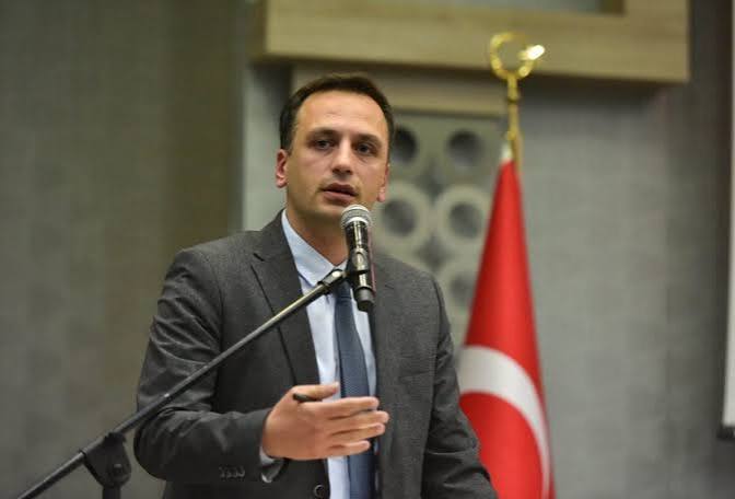 Bornova Siyasetinde Sismik Harekete Geçiş: Başkan Ömer Eşki Dosyasında Gözler Yargıda