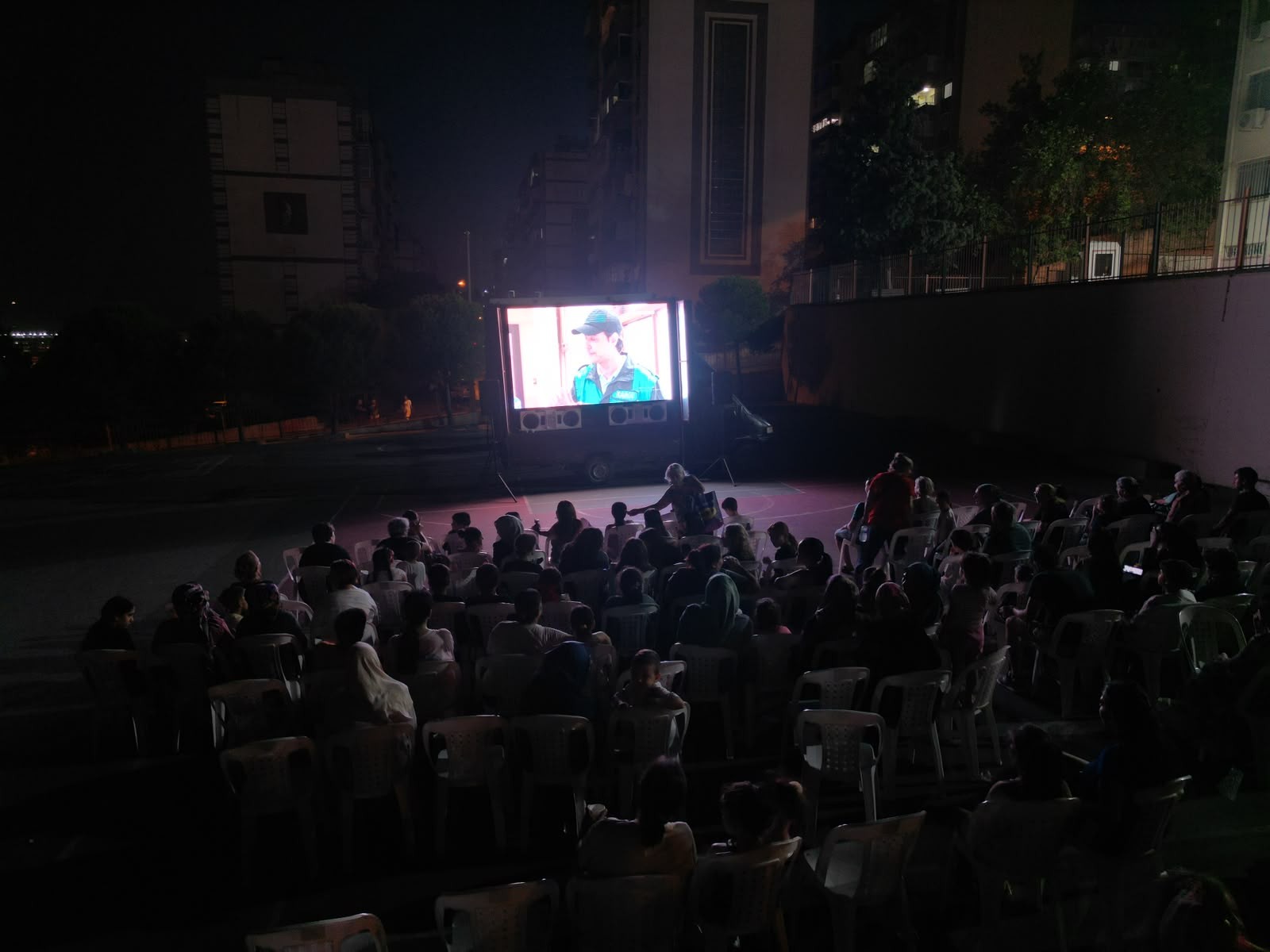 Çiğli’de Mahalle Sinema Günlerine Büyük İlgi