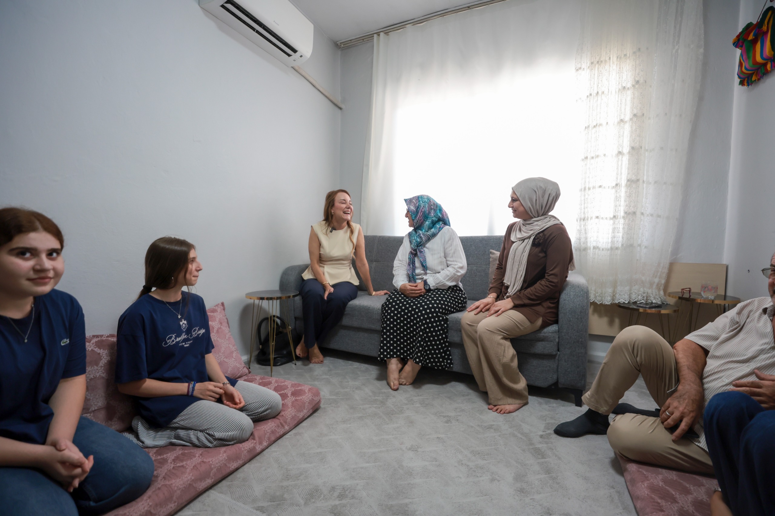 Başkan Mutlu, Konaklı komşularının evlerine konuk oldu