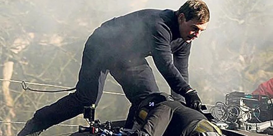 Tom Cruise, Görevimiz Tehlike 7’nin çekimleri esnasında dengesini kaybeden kameramanı ipten aldı