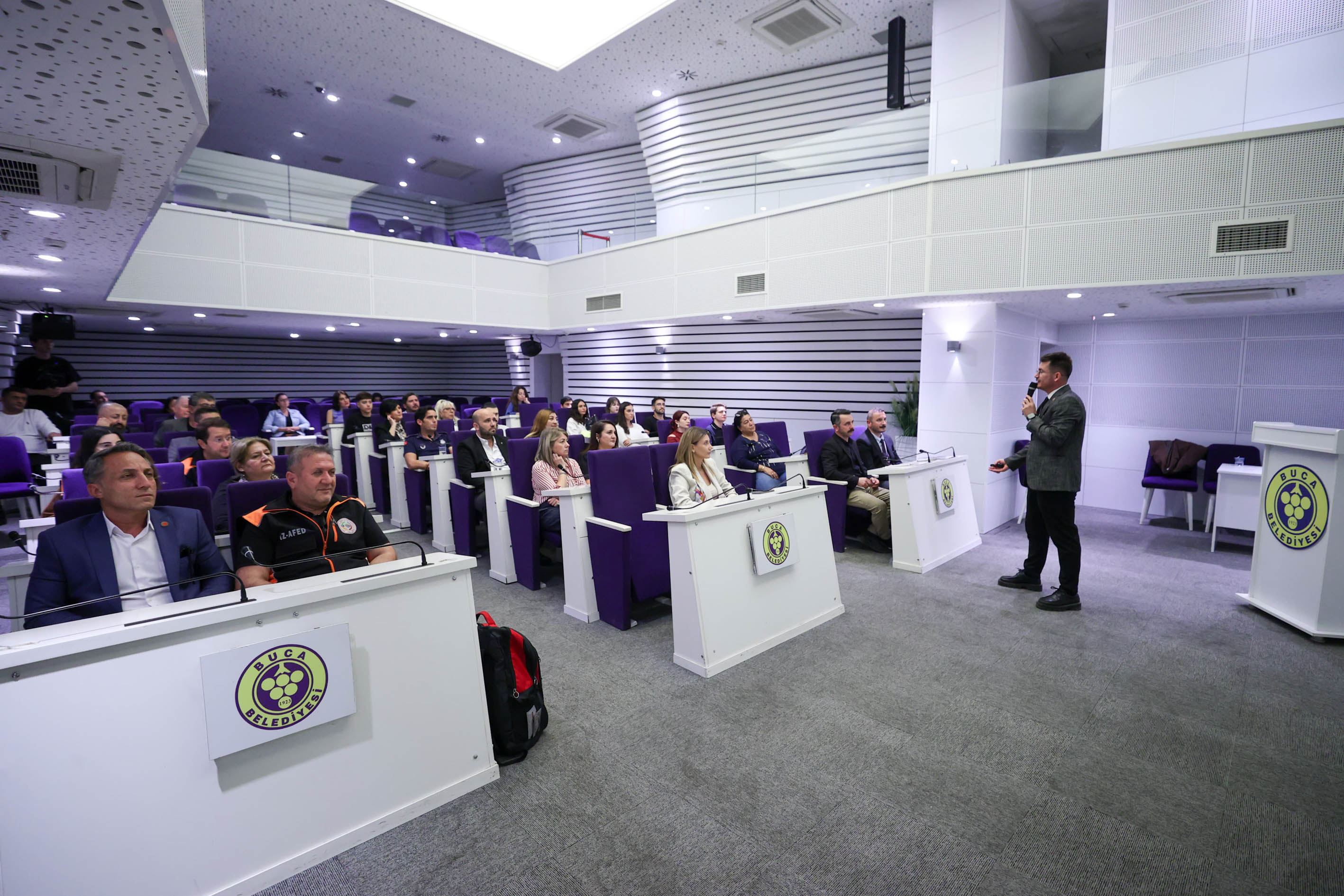 Buca Belediyesi iklim panelinden uyarı: “Gıda krizi ve göçler kapımızda”