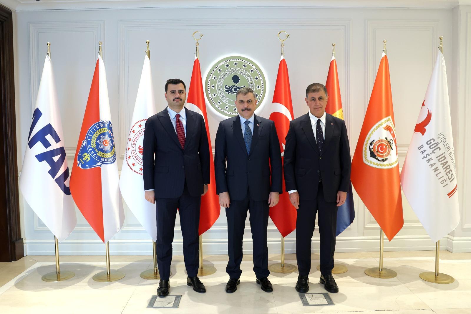 Başkan Tugay’dan İzmir için Ankara’da üst düzey temaslar