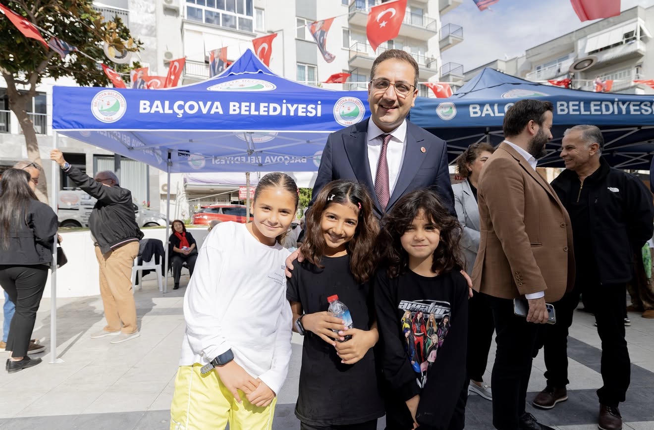 BALÇOVA’DA CUMHURİYET COŞKUSU YÜKSEK SADAKAT KONSERİYLE ZİRVEYE ULAŞTI