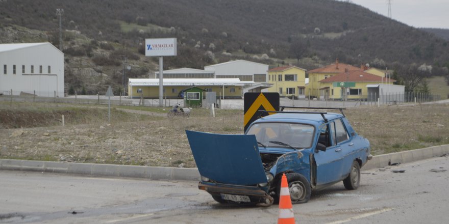 Tavşanlı'da trafik kazası: 4 yaralı