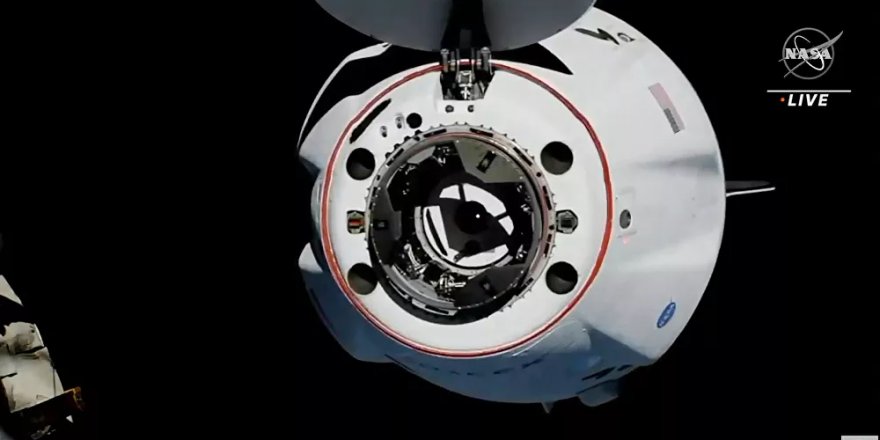 NASA ve SpaceX astronotlarının Dünya'ya inişi 1 Mayıs’a ertelendi