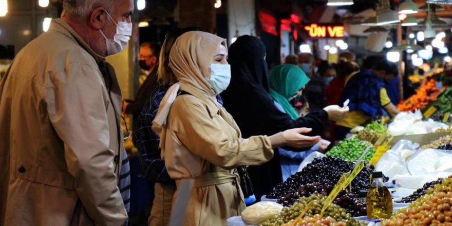 Türkiye'de son 24 saatte 37 bin 674 koronavirüs vakası tespit edildi, 339 kişi hayatını kaybetti