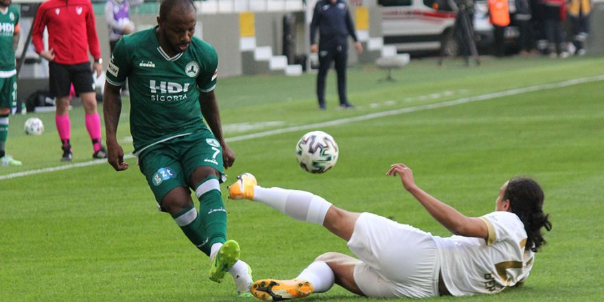 GZT Giresunspor: 3 - Akhisarspor: 0