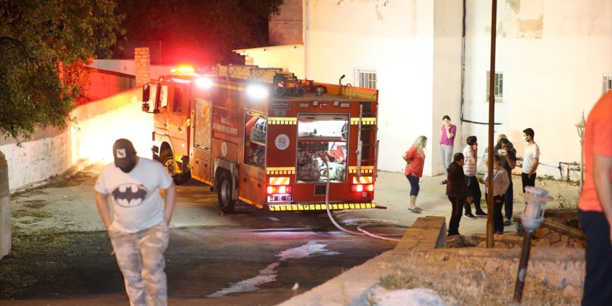 Bodrum Vergi Dairesinde çıkan yangın söndürüldü