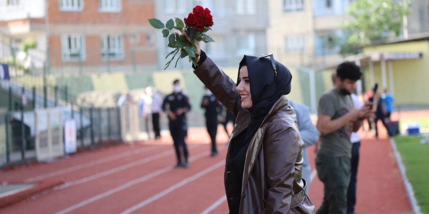 Adıyaman 1954 Spor’un kadın başkanı tarihe geçti