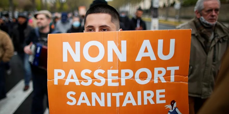 Fransa'da kalabalıklarla hareket serbestisi için sağlık pasaportu şartına meclisten ilk onay