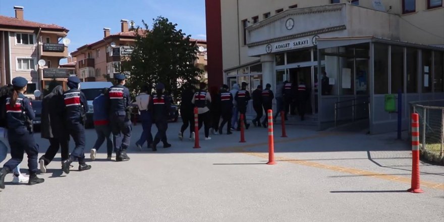 Afyonkarahisar'da organize suç örgütüne operasyonda yakalanan 11 zanlı tutuklandı