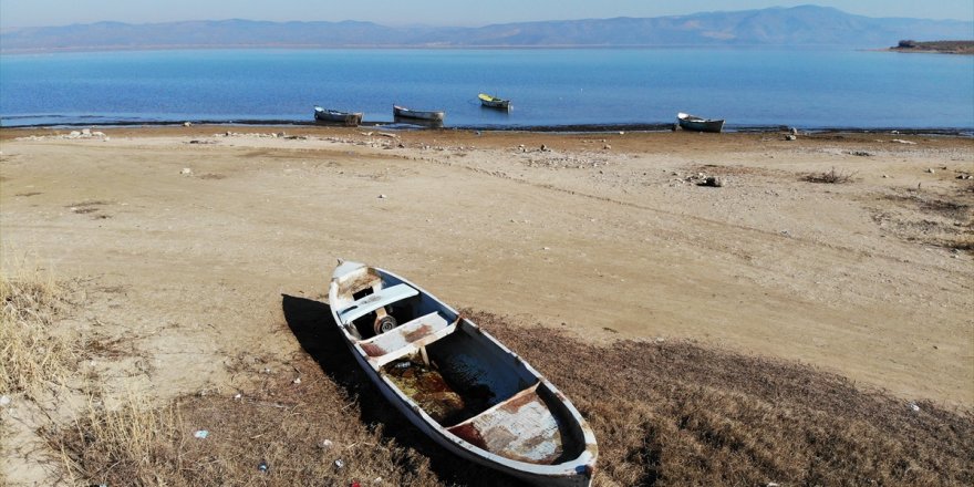Göl kenarını usulsüz kullanan 21 kişiye 1.5 milyonluk ecrimisil cezası