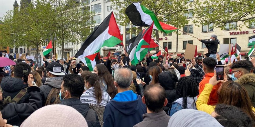 Köln kentinde İsrail saldırıları protesto edildi