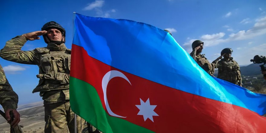 Azerbaycan ordusu 15 bin askerle tatbikata başladı