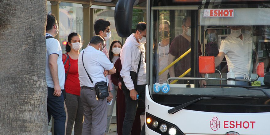 17 günlük tam kapanma sona erdi: İzmir'de hareketlilik başladı