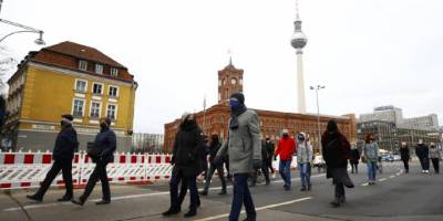 Almanya'da son 24 saatte korona virüsten 284 ölüm