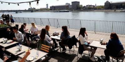 Başbakan Orban'ın 'Üçüncü dalgayı yendik' dediği Macaristan'da Kovid-19 kısıtlamaları kalkıyor