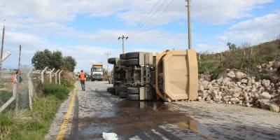 Bodrum'da kamyonla otomobilin çarpışması sonucu 2 kişi yaralandı