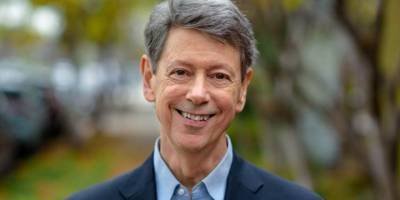 Dünyaca ünlü yazar Momtalks’ta