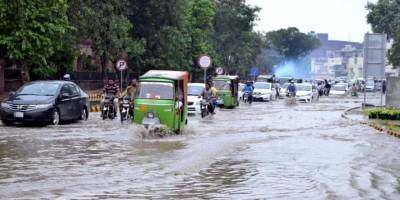 Pakistan’da şiddetli fırtına: 12 ölü