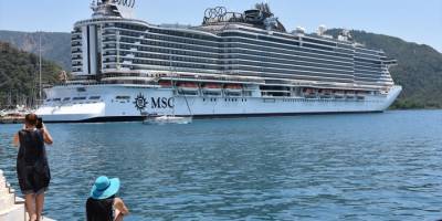 Malta bayraklı kruvaziyer "MSC Seaview" sezon hazırlığı için Marmaris'te