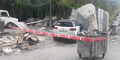 Aracıyla seyir halindeyken silahlı saldırıya uğrayan kişi ağır yaralandı