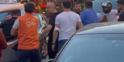 Yol verme tartışma yumruklu kavgaya dönüştü