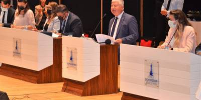 İzmir Büyükşehir Meclisinde İZBETON gerginliği