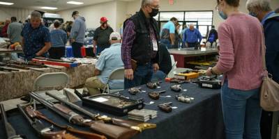 Teksaslıların ruhsatsız silah taşımalarına izin verildi