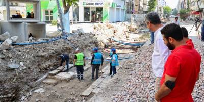 İzmir'de altyapı çalışmaları sırasında Osmanlı dönemine ait bedesten bulundu