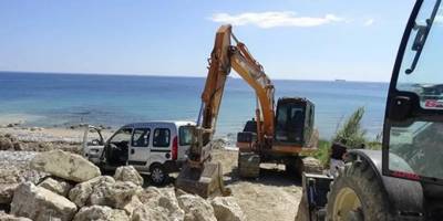 Doğa tahribini görüntülemeye çalışan gazeteci alıkonuldu