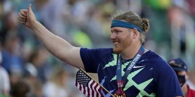 ABD'li sporcu Ryan Crouser, gülle atmada 31 yıllık dünya rekorunu kırdı