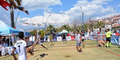 Dikili Cup Ayak Tenisi Turnuvası'nda final