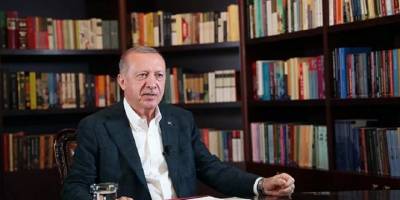 Cumhurbaşkanı Erdoğan: Yıkılmadık, ayaktayız