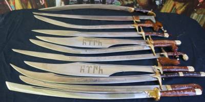 Pandemide canı sıkılan internetten kılıç, bıçak siparişi verdi