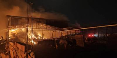 Manisa'da ağılda çıkan yangın söndürüldü