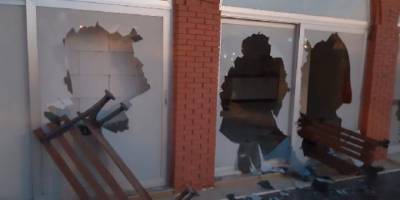 Çeşme'de zabıta binası ve araçlarına zarar veren 1 kişi tutuklandı