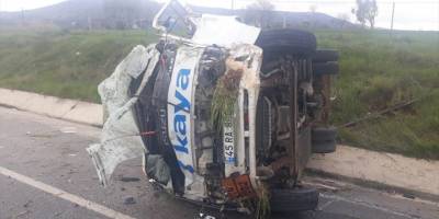 Manisa'da kamyonetle çarpışan otomobilin sürücüsü öldü