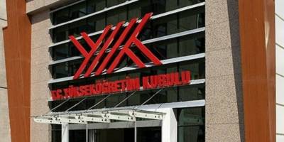 YÖK, uygulamalı eğitimin gruplar halinde yüz yüze, teorik eğitimlerin çevrim içi yapılmasına karar verdi