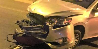 Otomobil motosikletle çarpıştı: 2 ağır yaralı